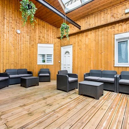 Le Business... Ideal Pour Travailler Mais Pas Que! Tourcoing Exterior foto