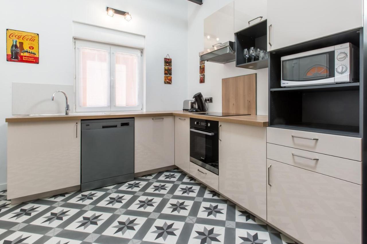 Le Business... Ideal Pour Travailler Mais Pas Que! Tourcoing Exterior foto